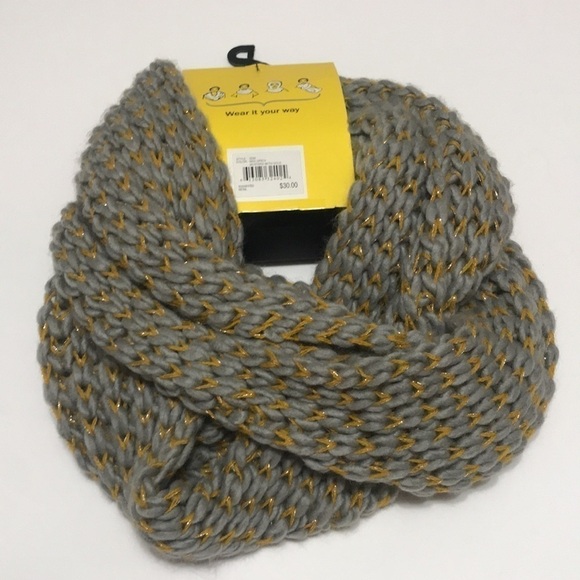NWT Modena Loop Scarf - Picture 2 of 5